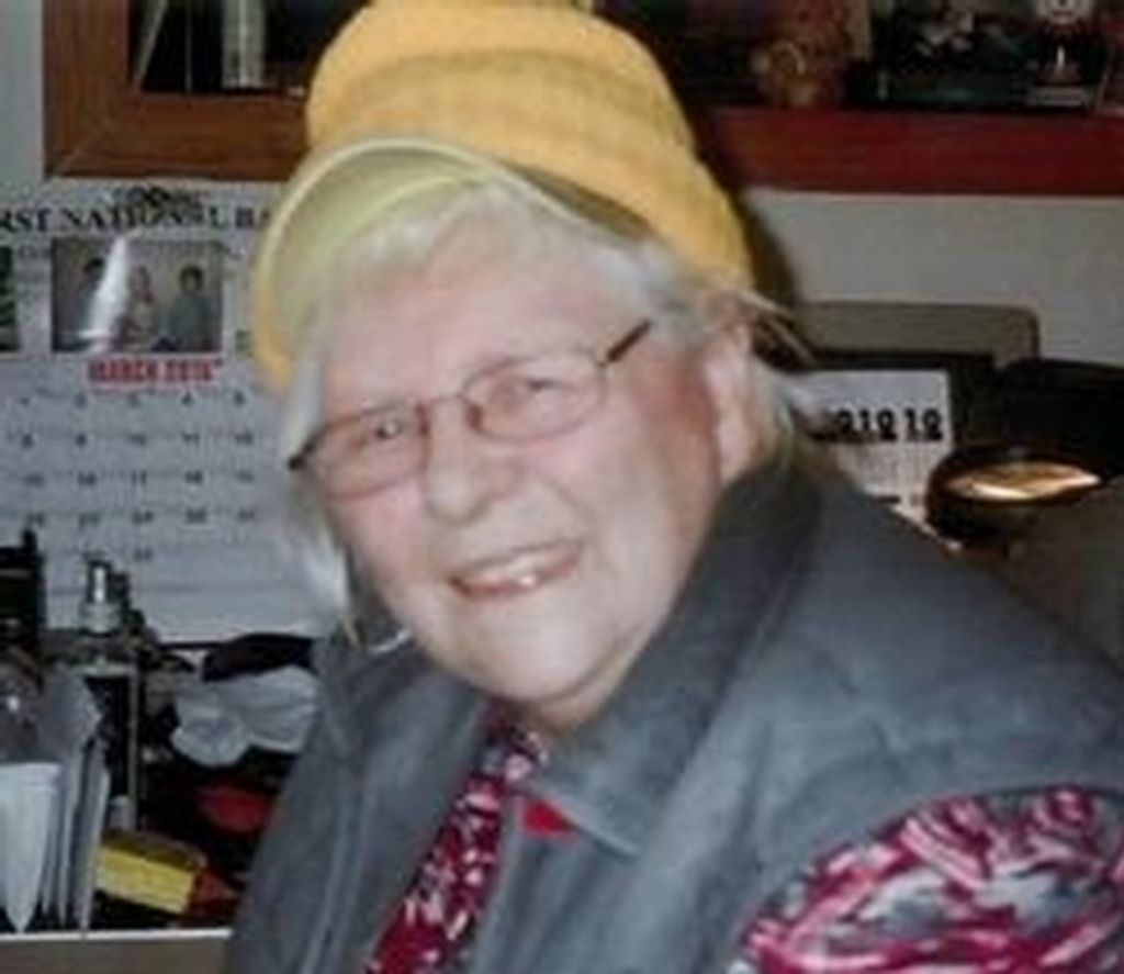 Julie   Hedin