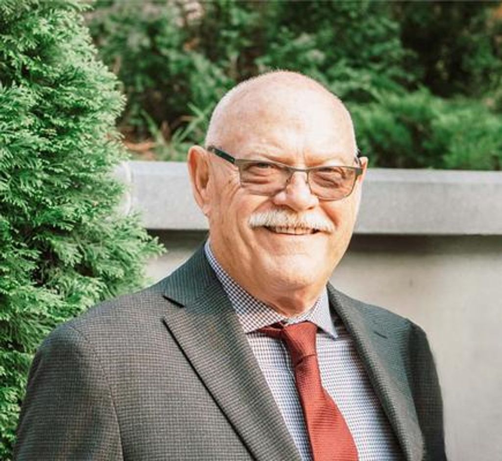 Gerald Emerson Hinsperger Profile Photo