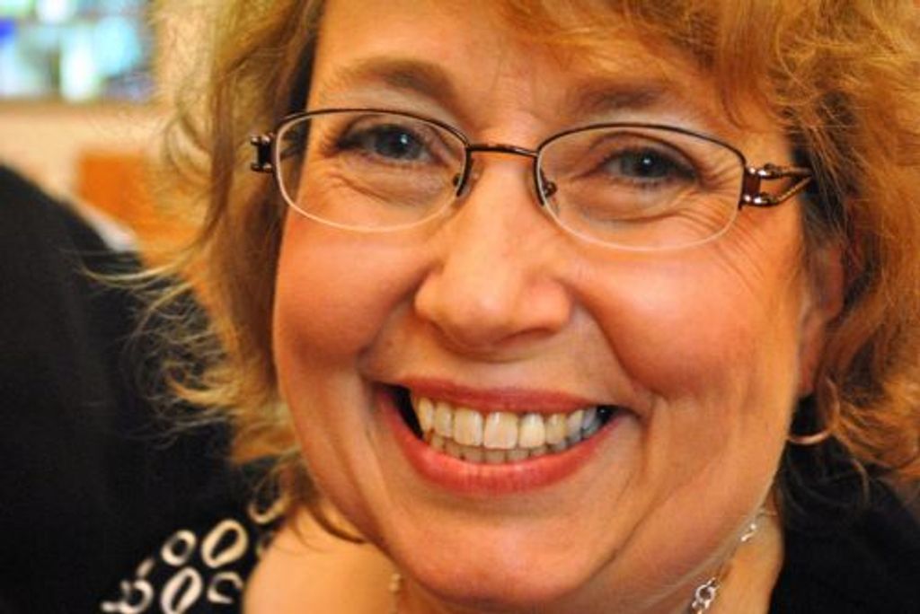 Julie Falat