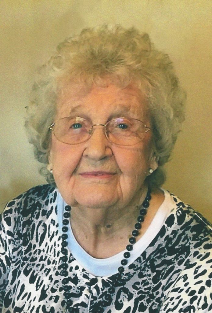 Alvina B. (Czeck)  Nievinski