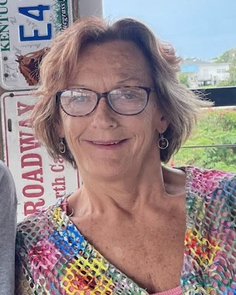 Vicki Lynn Woolard Crumpler