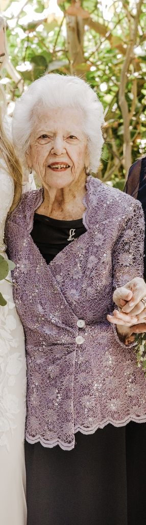 Anna Eckert Profile Photo