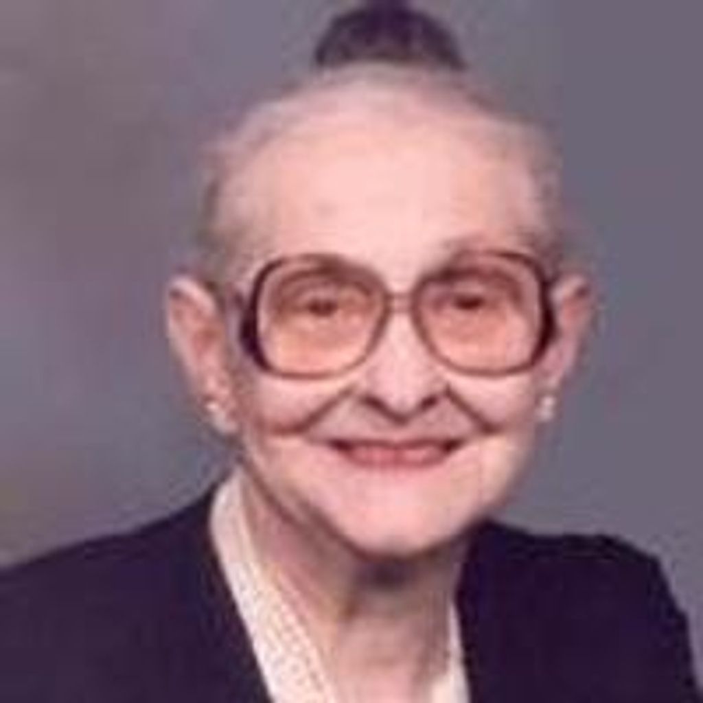 Julia (Szabo)  Sambuco