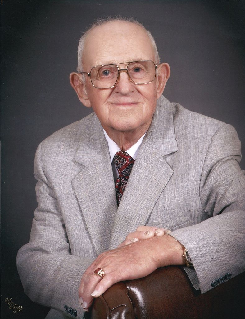 Willard Vernon Gilland Profile Photo