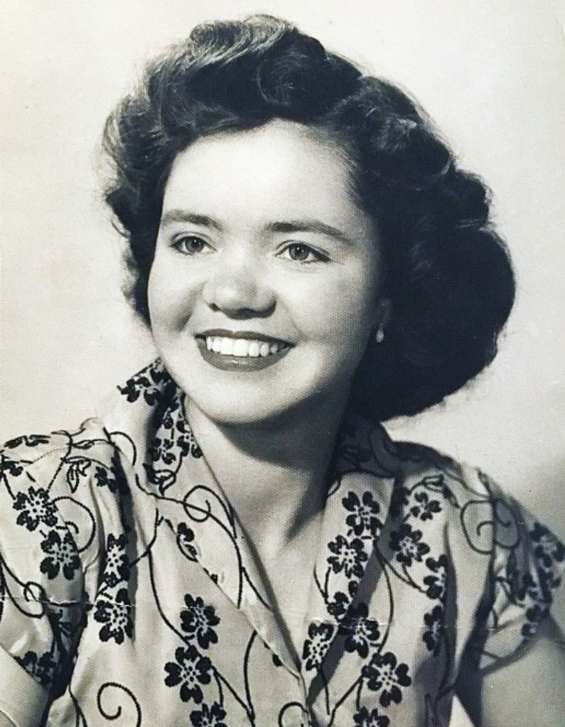 Mary Mills Profile Photo