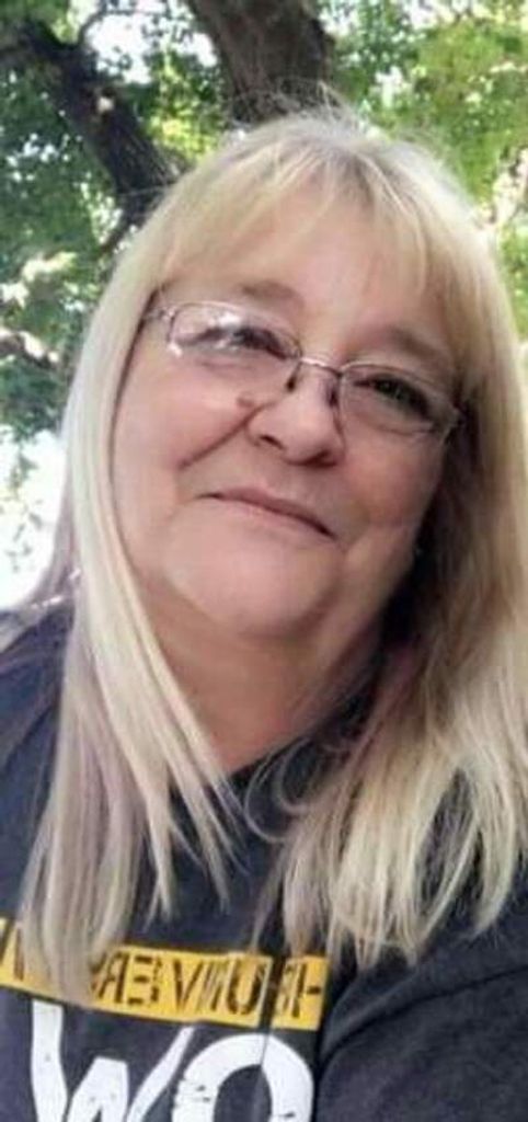 Debora "Debbie" Dee Profile Photo