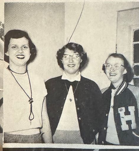 Betty H. Bobo photo gallery thumbnail 4 of 81