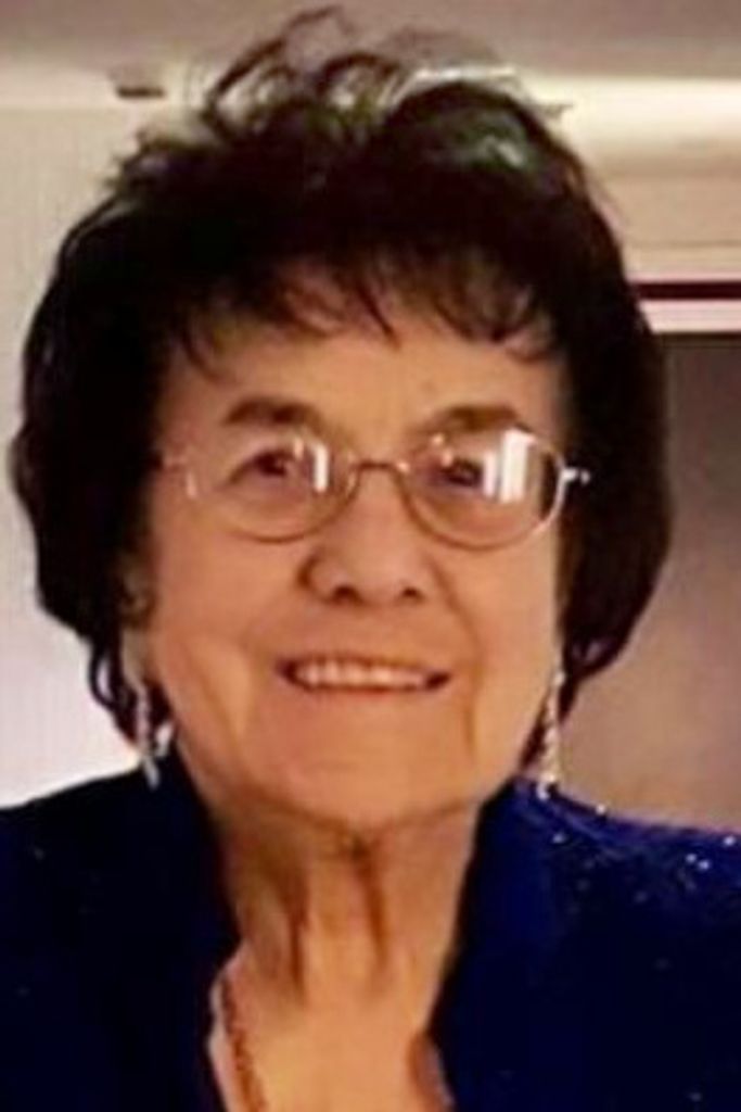 Louise Terese Dileva Profile Photo