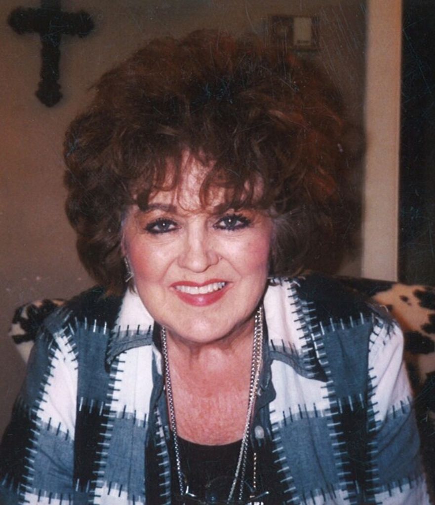 Gwen (Vaughan)  Lewis