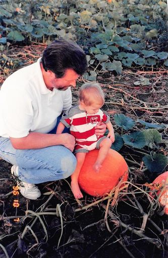 Dennis Ray Mccully photo gallery thumbnail 24 of 31