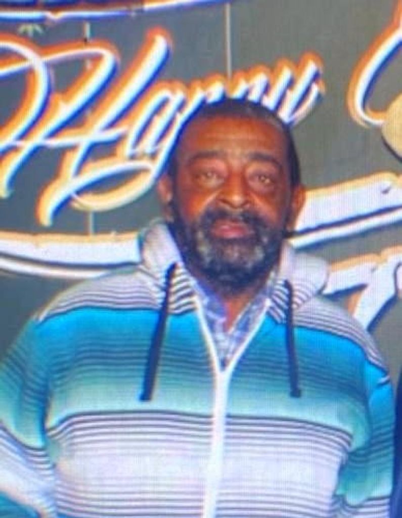 Christopher Harvey Amos Profile Photo