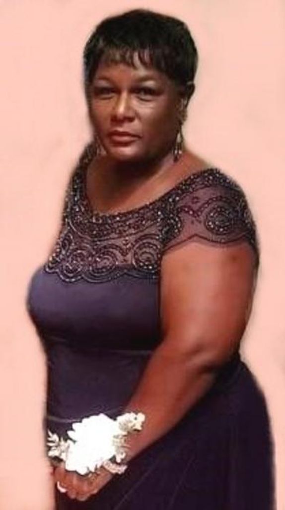 Sheyle Henton Profile Photo