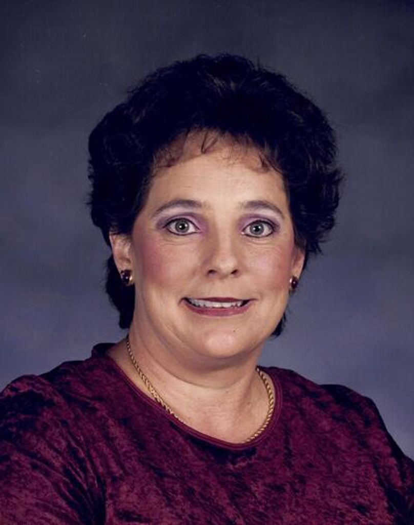 Sara Kinchen Hires Profile Photo