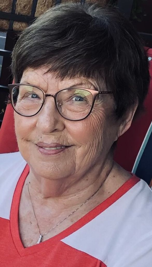 Evelyn Riddle Profile Photo