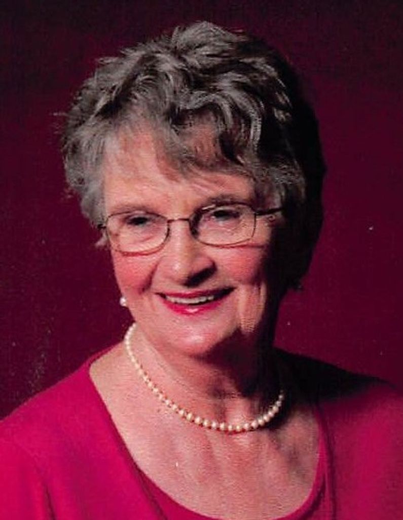 Patricia Lou Schmitt