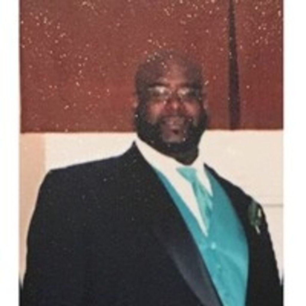 Chike Saeed Tim