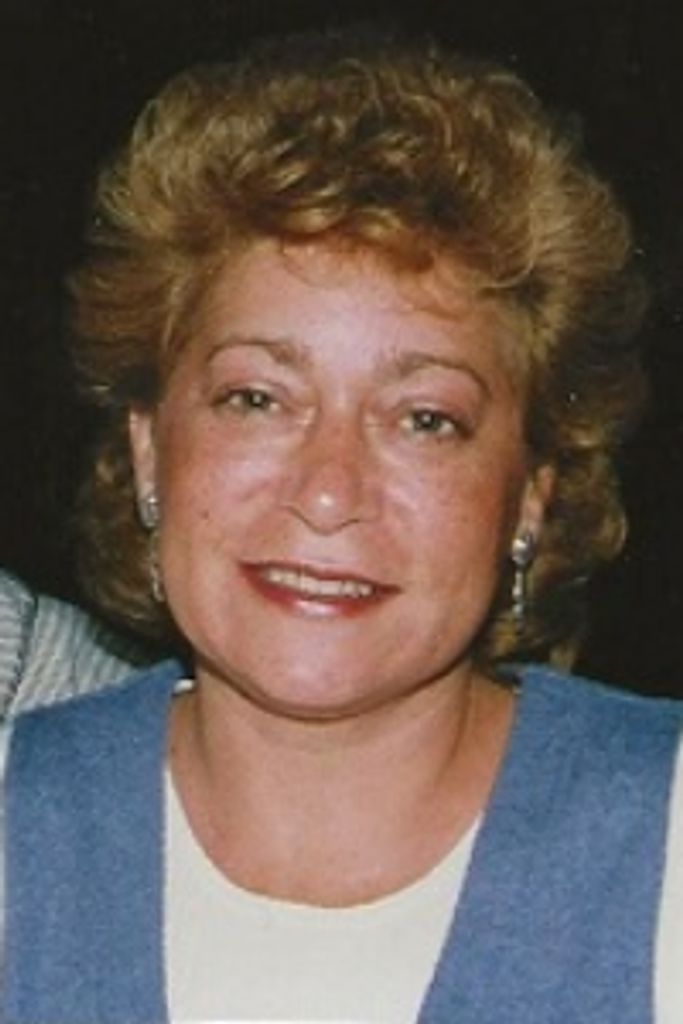 Nancy (Furtado) Giusti