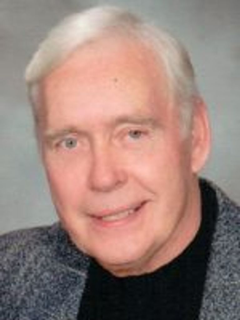 Vernon  J Kluding