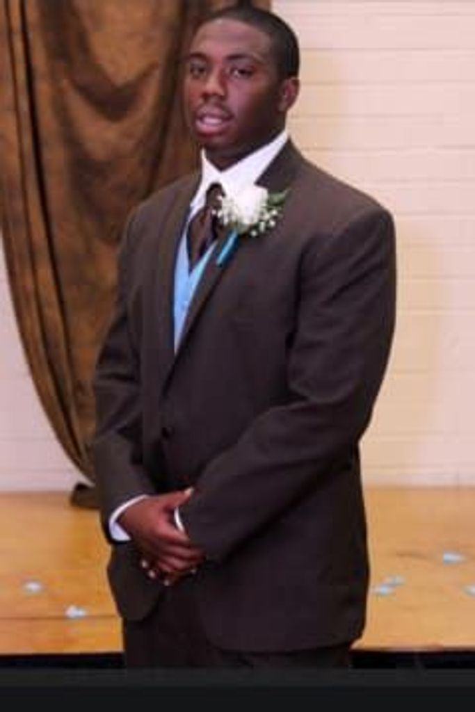 Aaron Michael Bingham Profile Photo