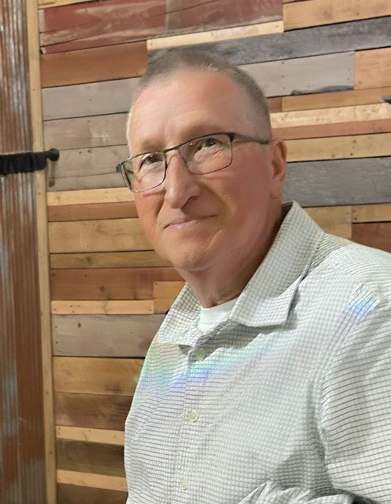 Micheal "Mike" Edward Moore Profile Photo