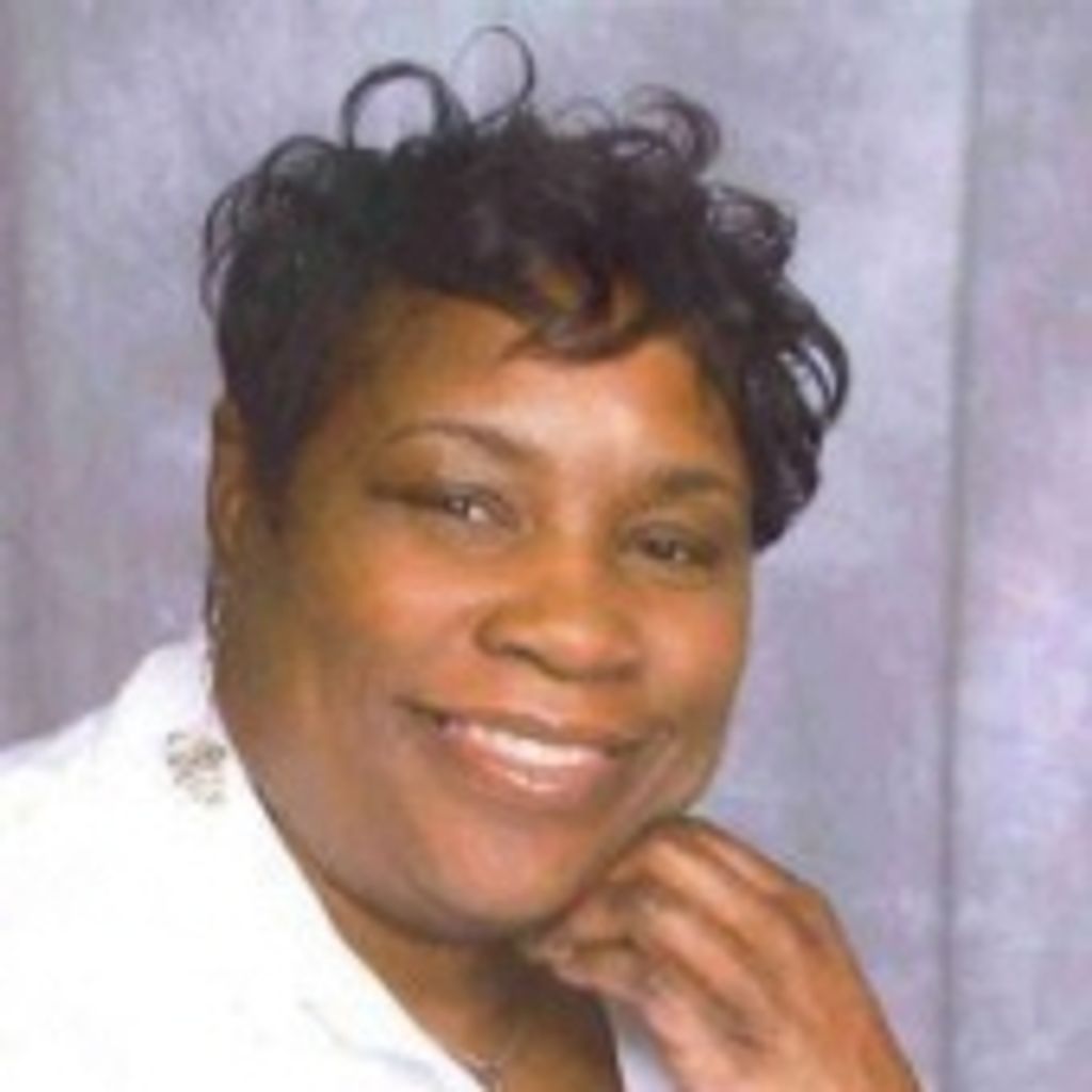 Deonna  Lynn Tennant