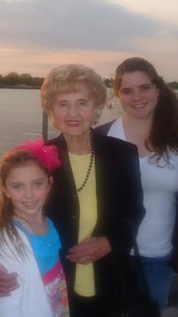 Mary Vislocky Profile Photo