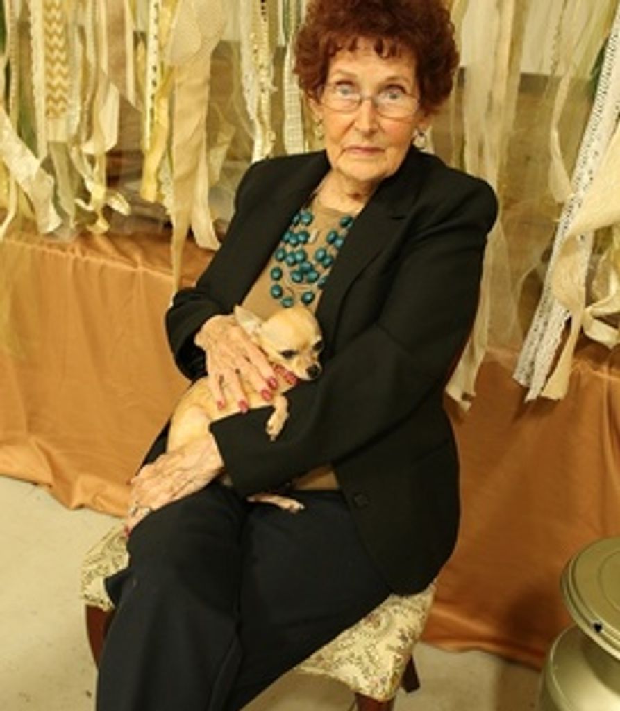 Janie Anderson (Oliver)