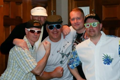 Steven Gary Lyles photo gallery thumbnail 2 of 3
