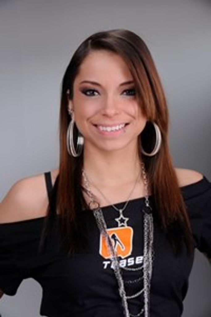Robyn Colon