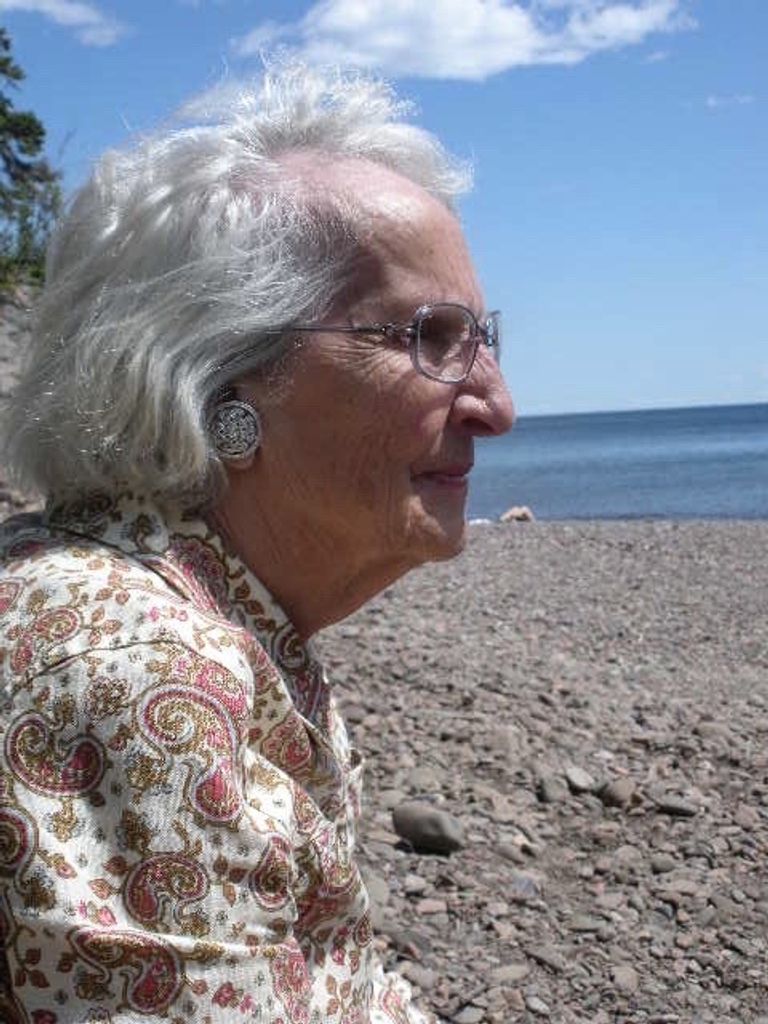 Lenore Nesset