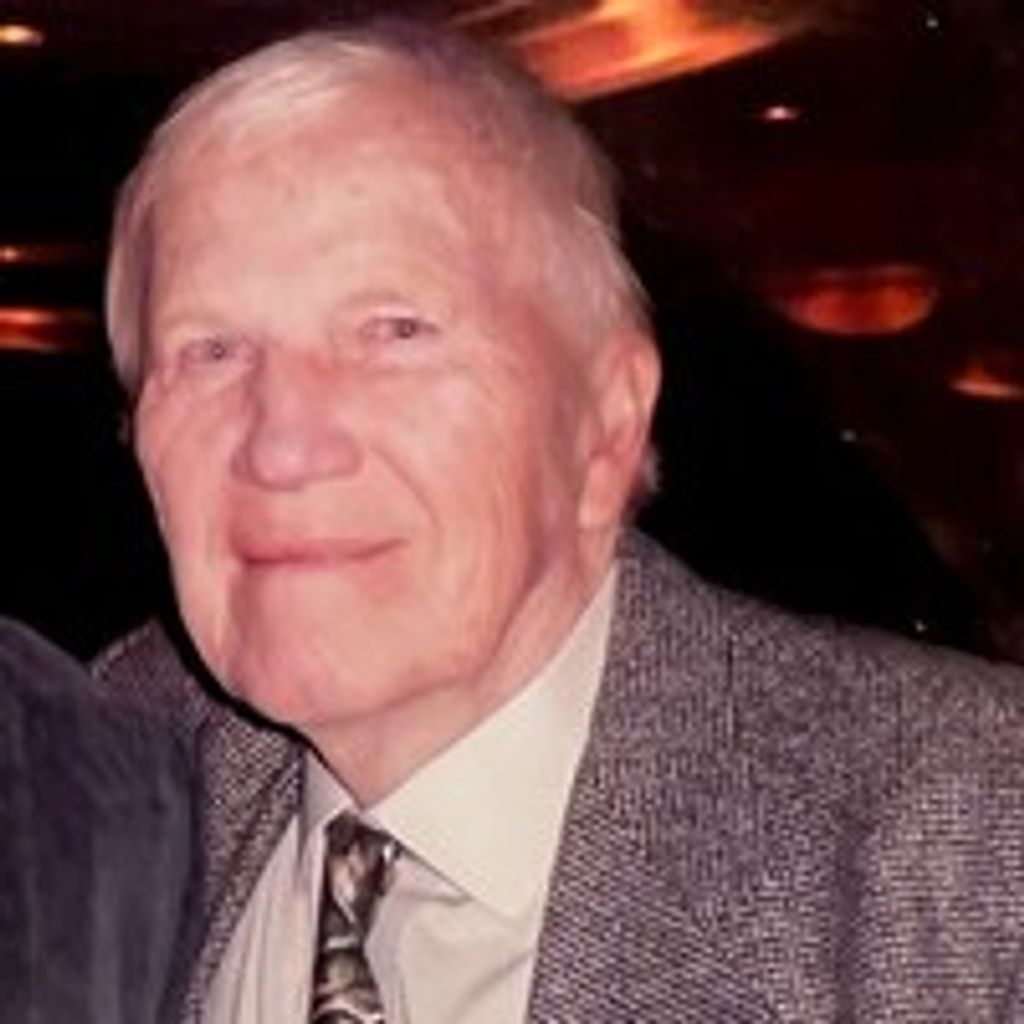 Thomas Stevens Profile Photo