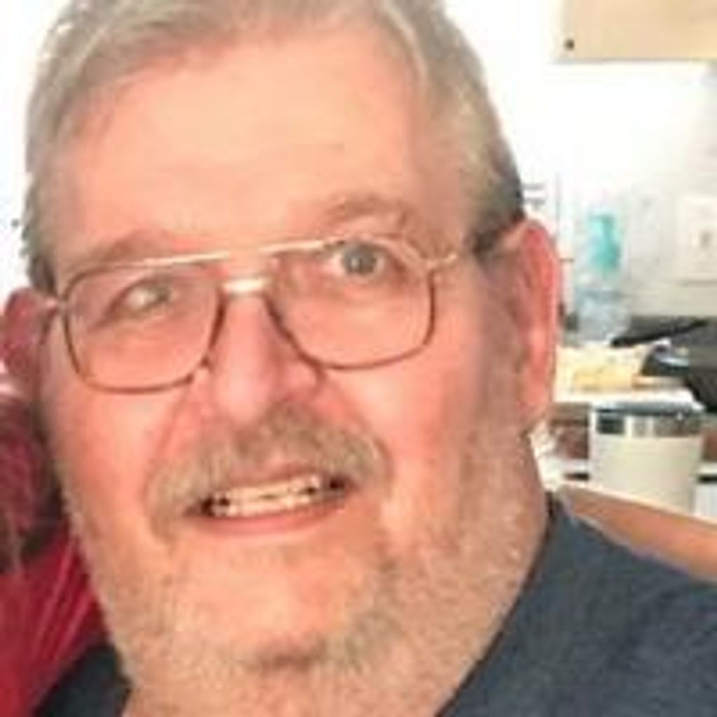 Thomas Michael Roe Profile Photo