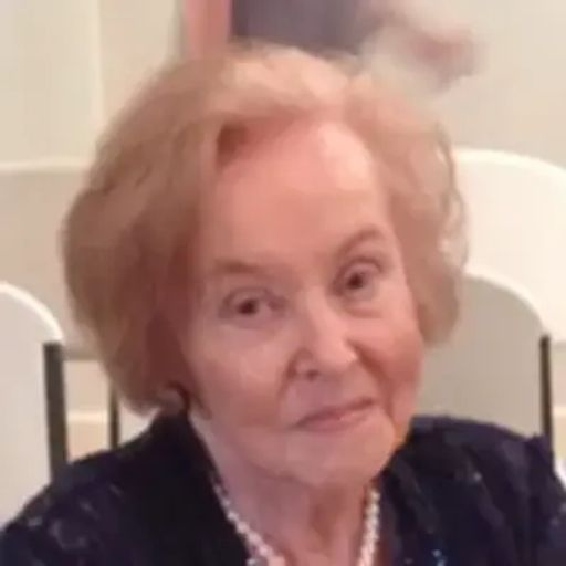 Hallie Simmons Profile Photo
