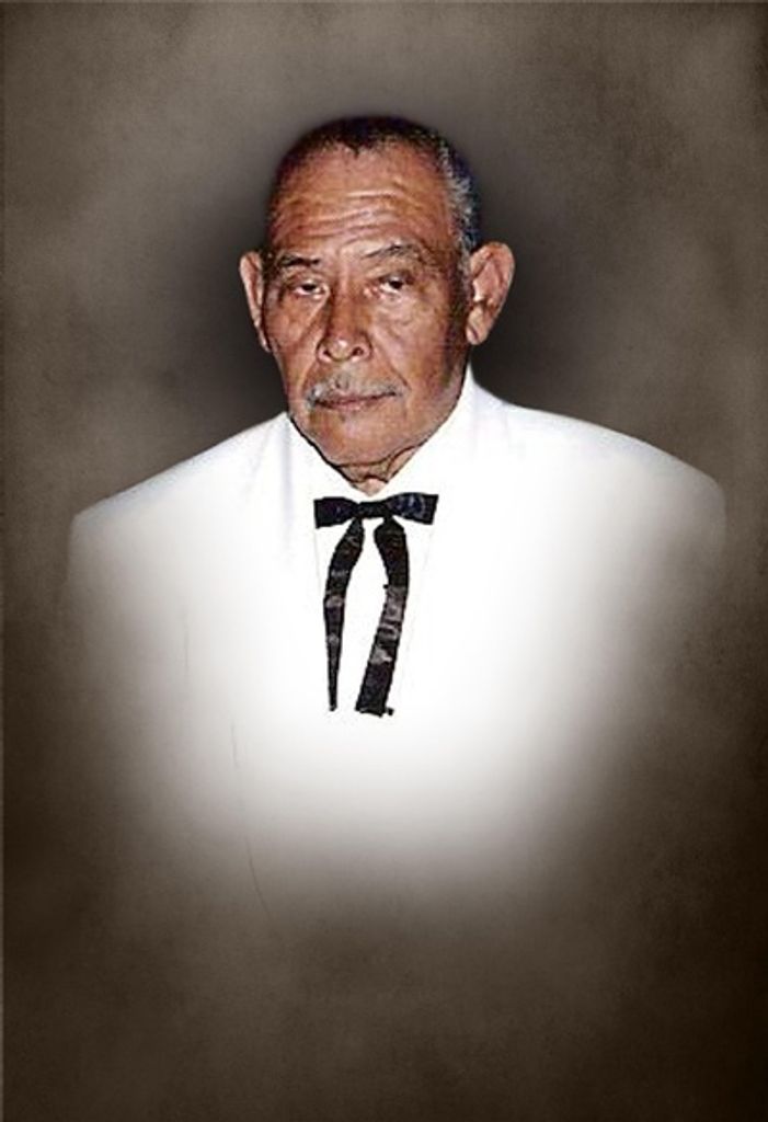 Roman Viesca Jr. Profile Photo