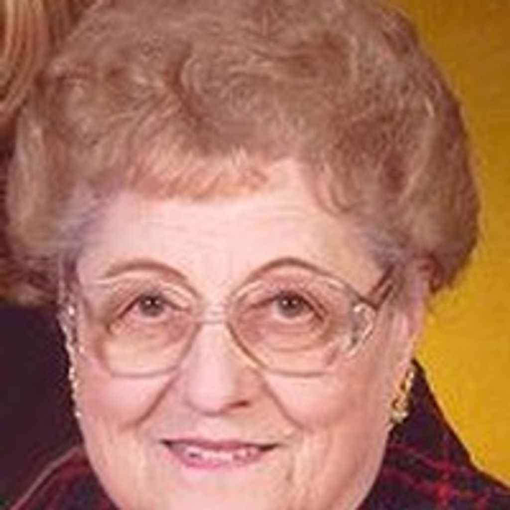 Elsie  M. Lyphout