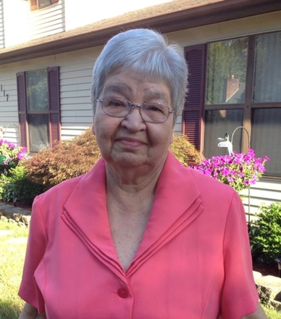 Hermenegilda "Hilda" Echevarria Profile Photo