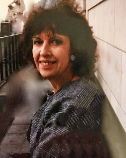 Lorry Schmidt's obituary image