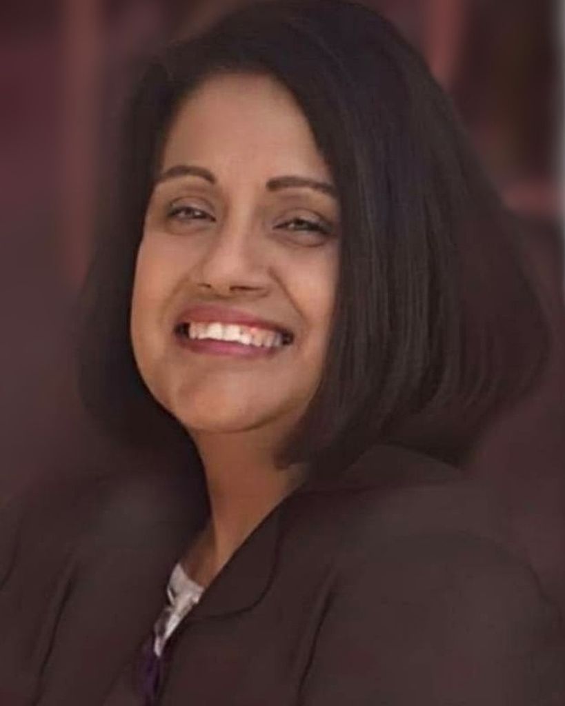 Margarita R Mendoza