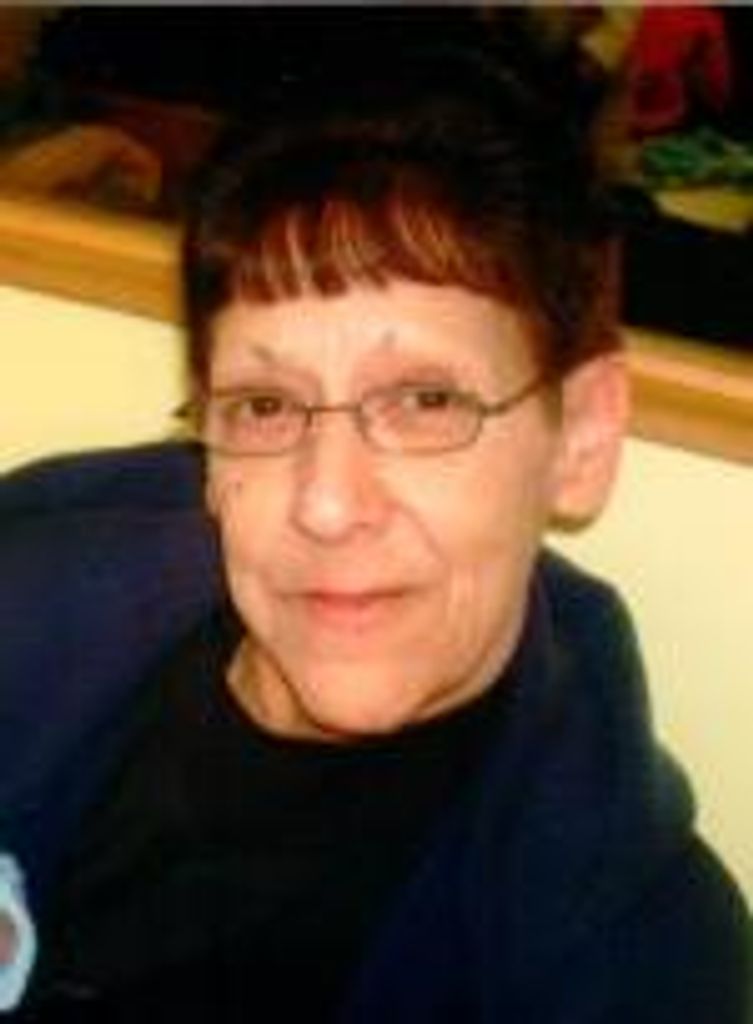 Joyce Gillet Profile Photo