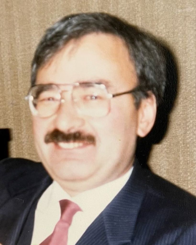 Keith Chow B.A. (Hon), B.Ed., LLB Profile Photo