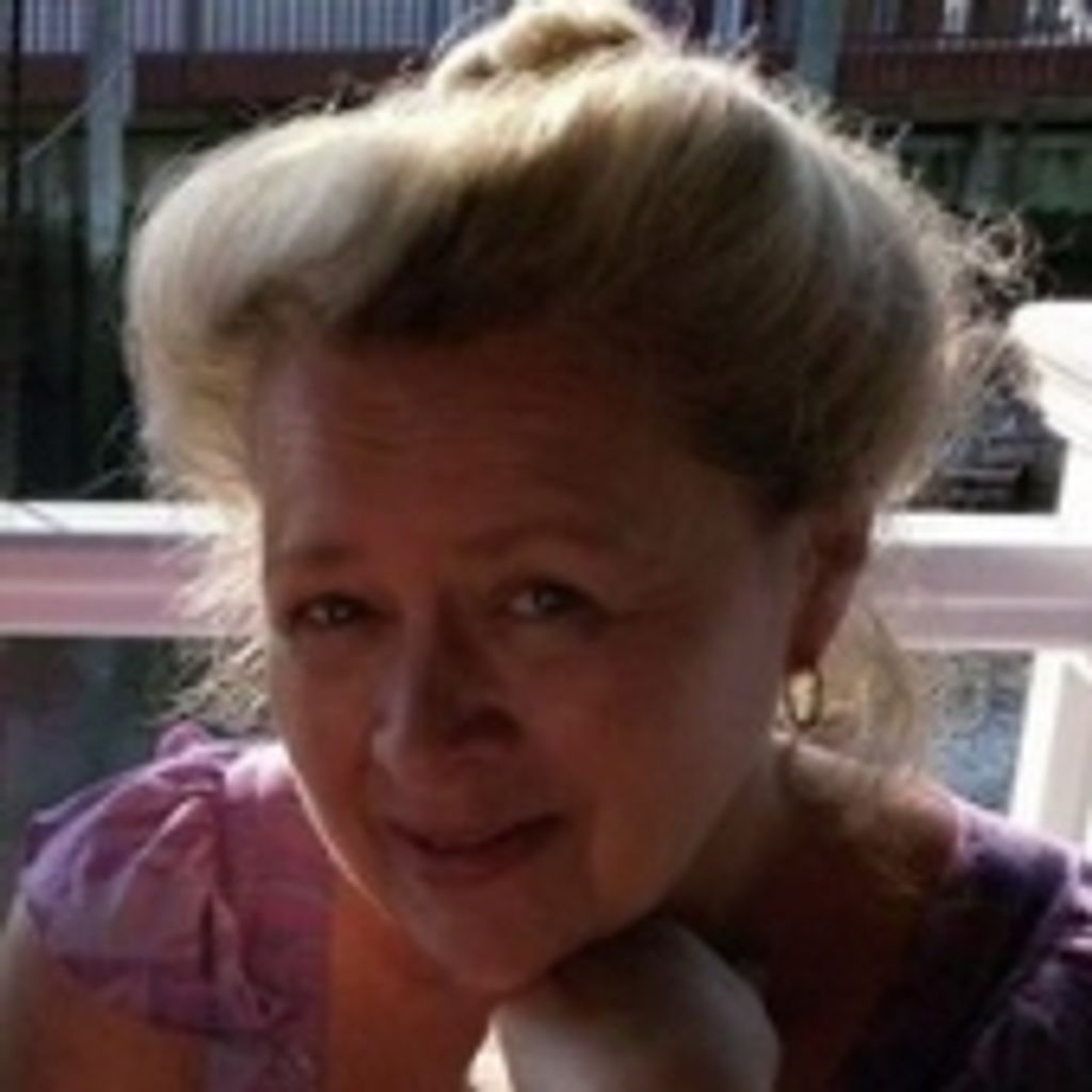 Joanne Stone