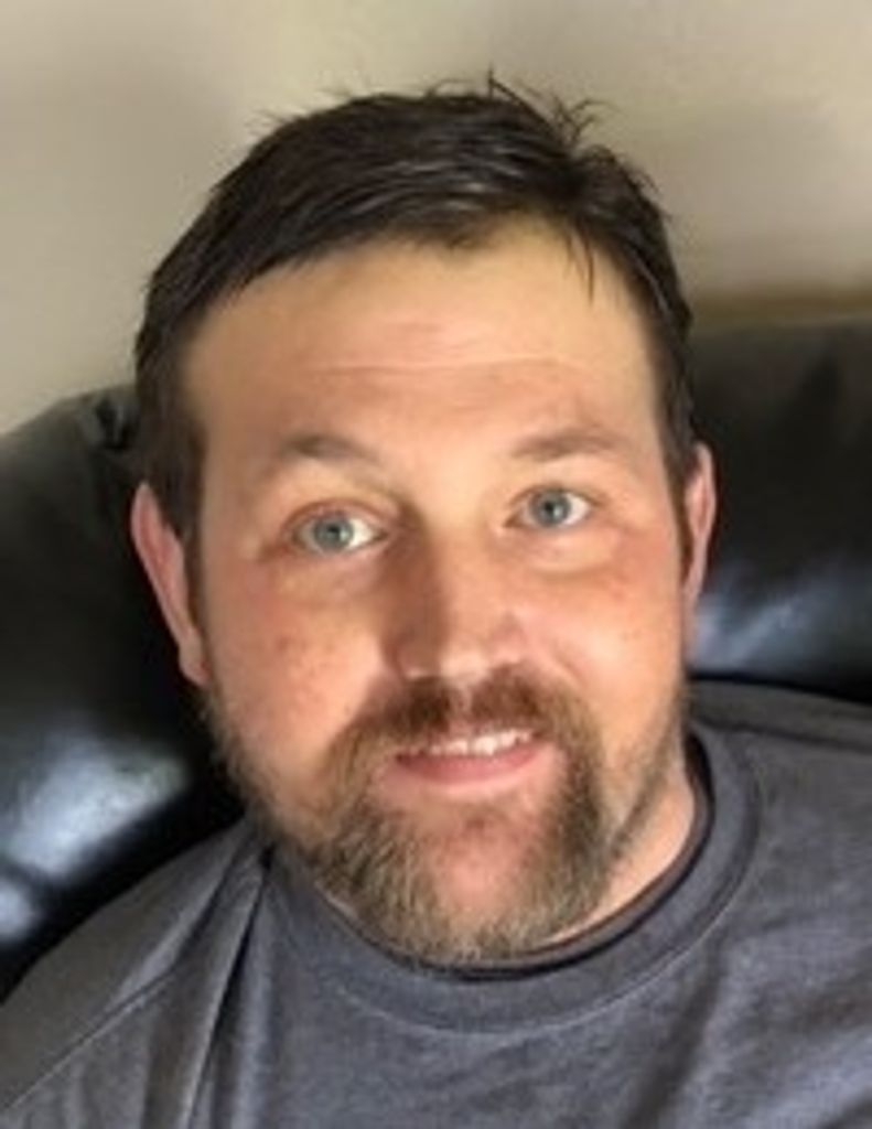 Averon Christopher "Chris" Ackley