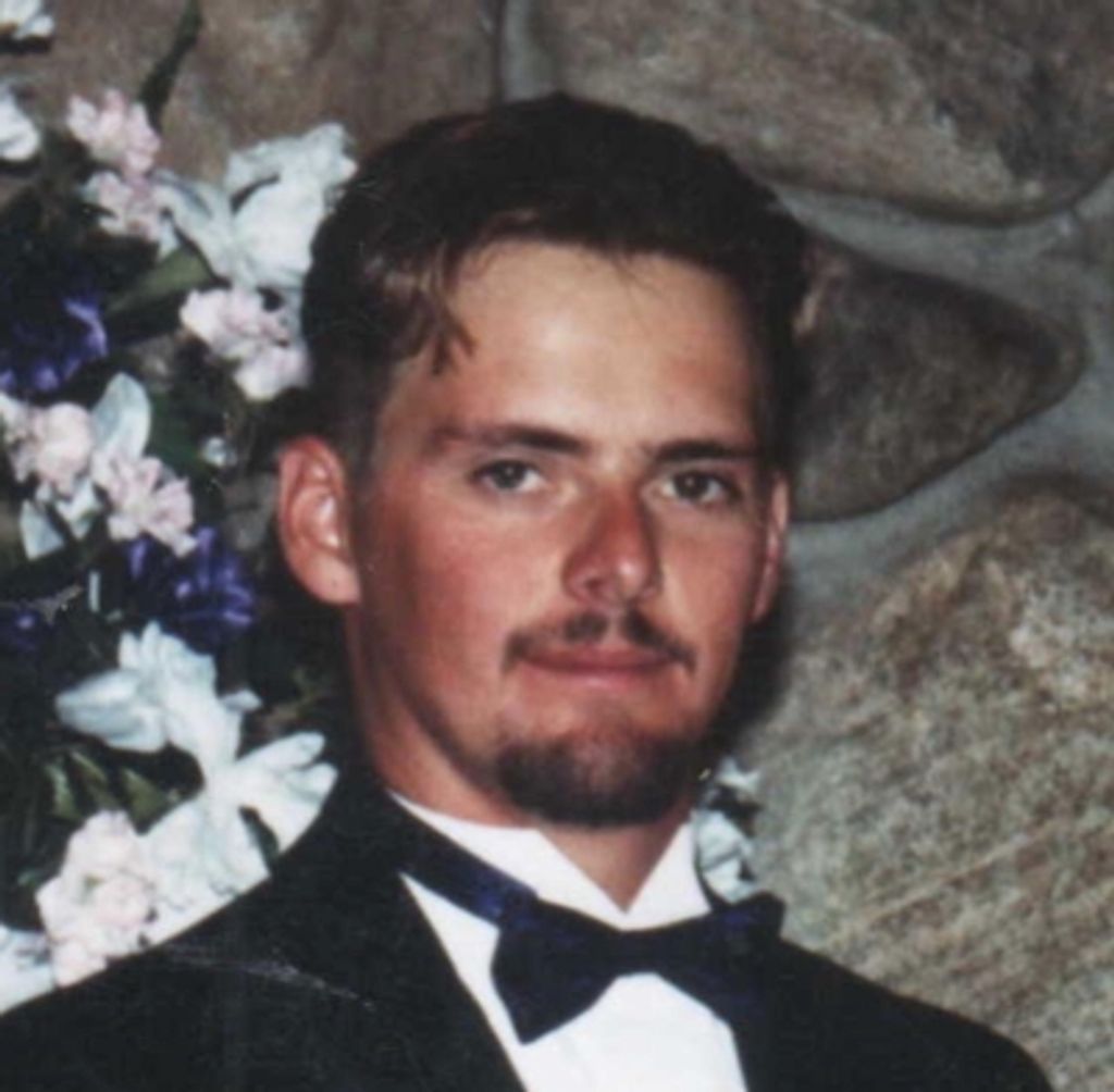 Dustin Max Lunt Profile Photo