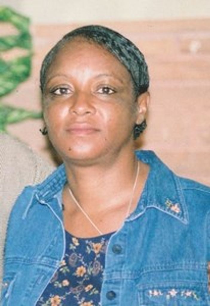 Wyndol Gretchen Carlis-Thompson Profile Photo