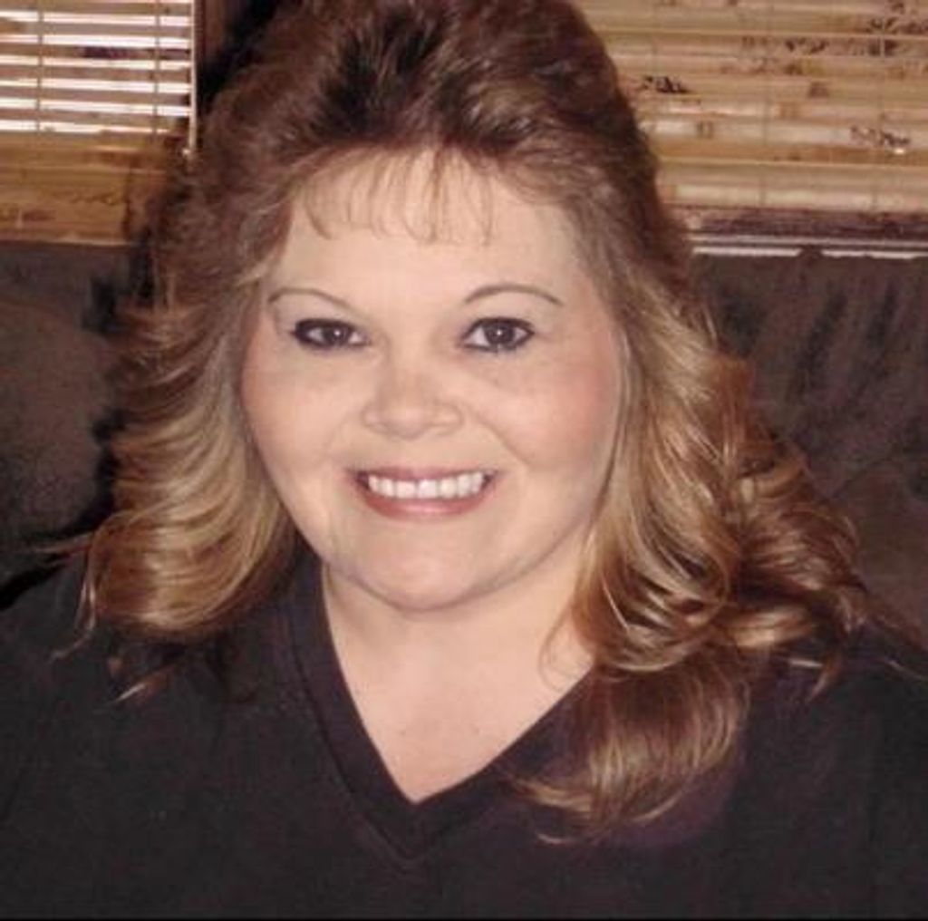 Lesa Lyn Hale Profile Photo