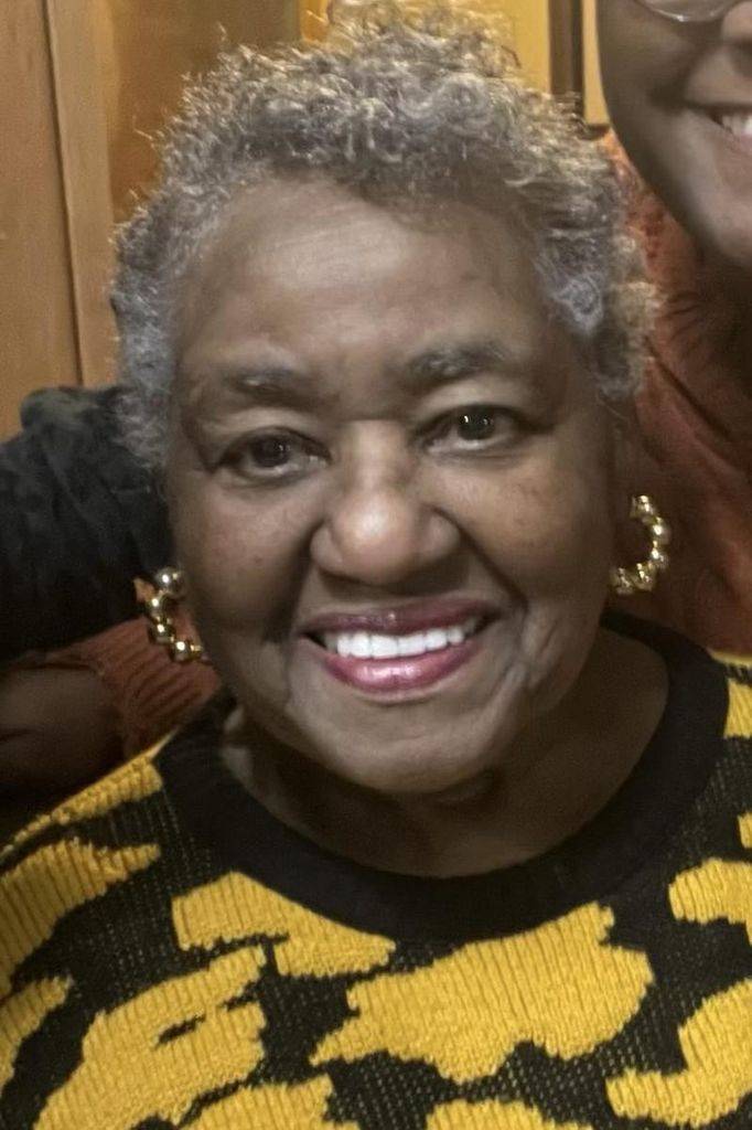 Stella Davis Profile Photo