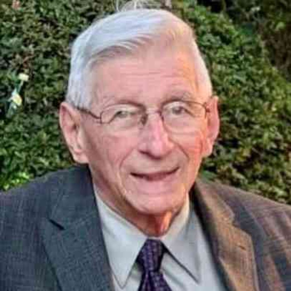 Eduardo Enrique Alvarado Profile Photo