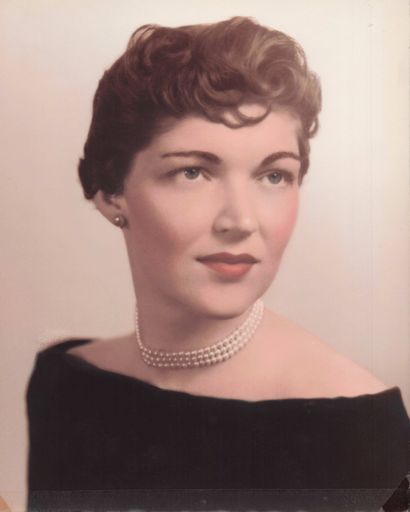 Carolyn Shannon's obituary image