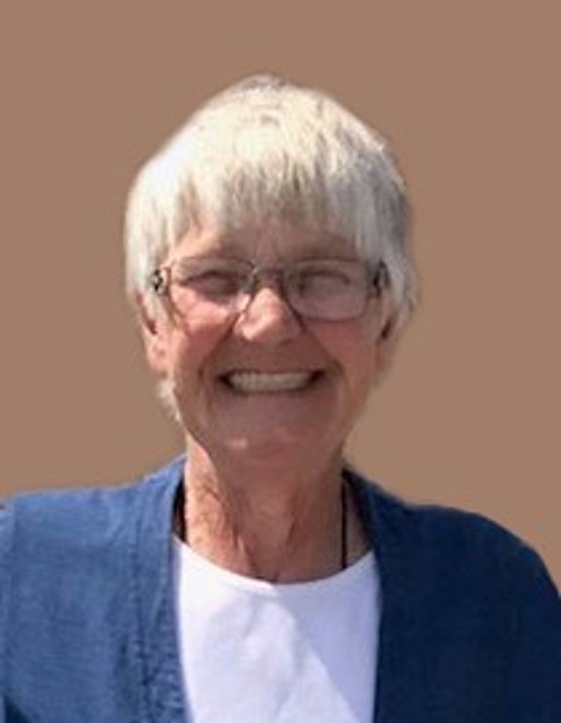 Elaine Lee