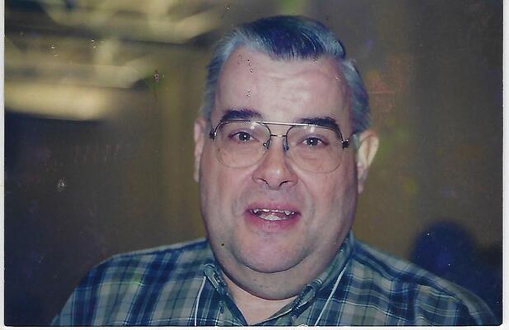 Leon D. Plug Profile Photo